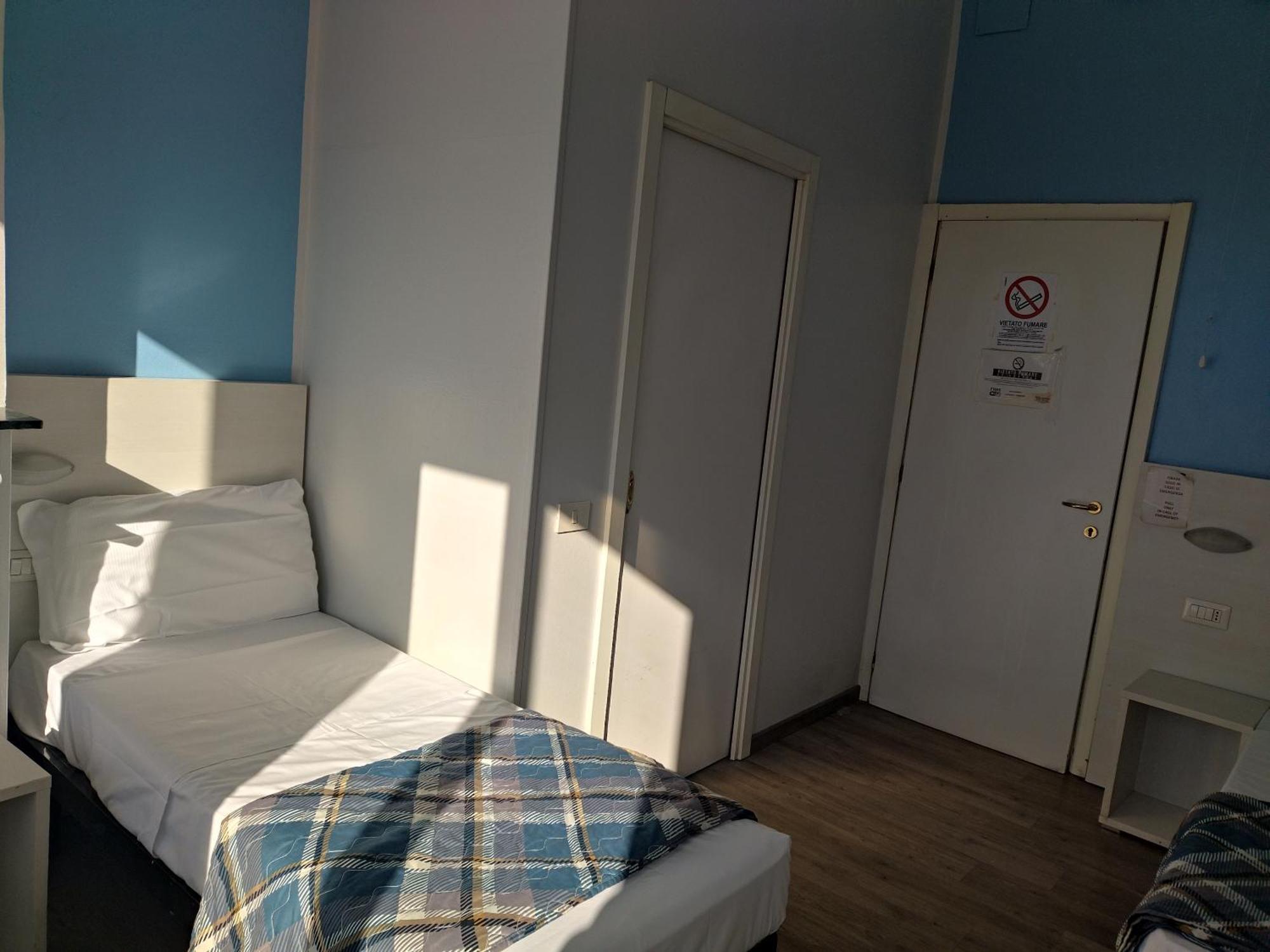 Hotel Kennedy Milano Exteriör bild